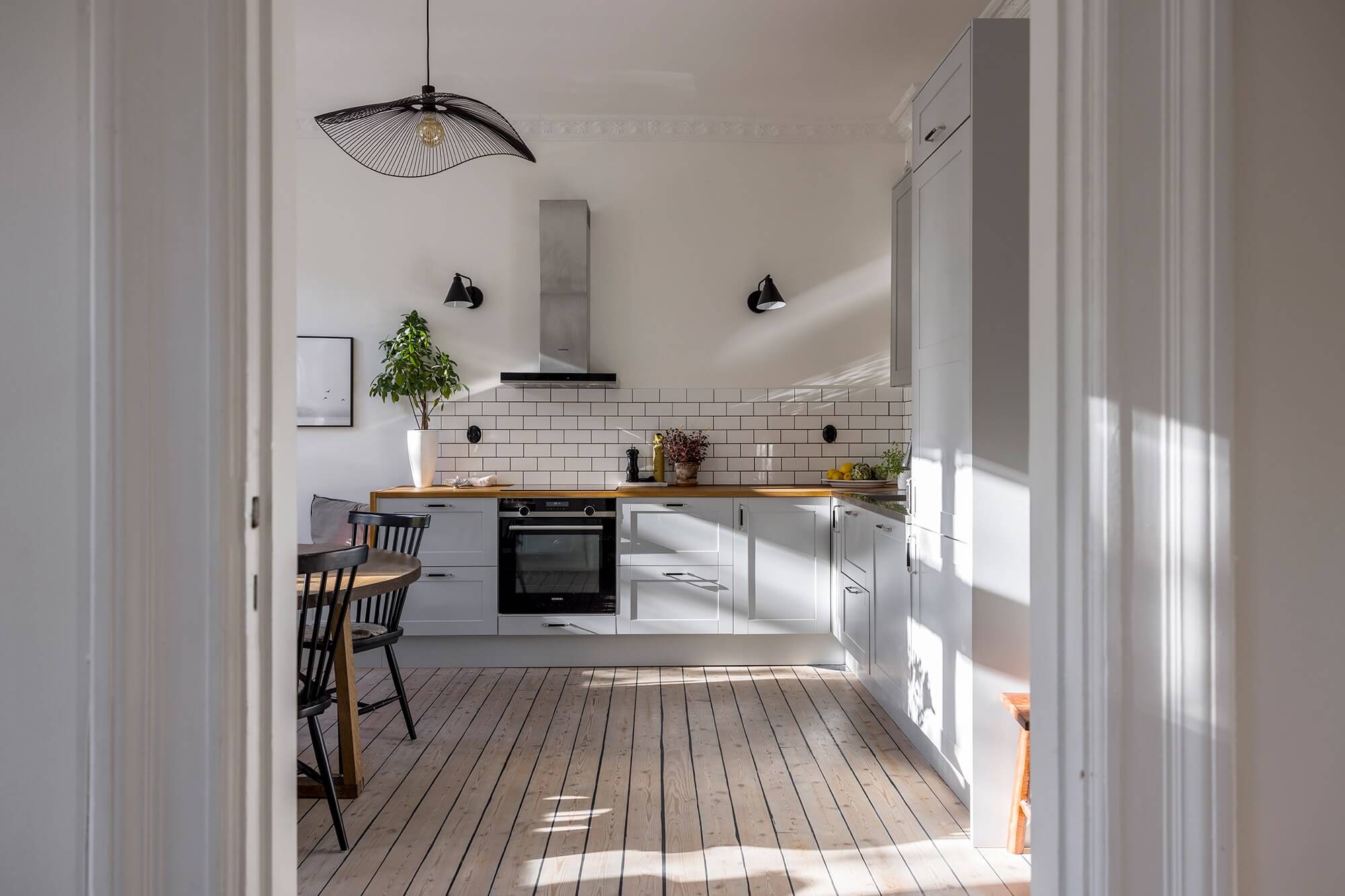 Valgusküllane põhjamaine kodu, kus ajalugu kohtub modernsusega